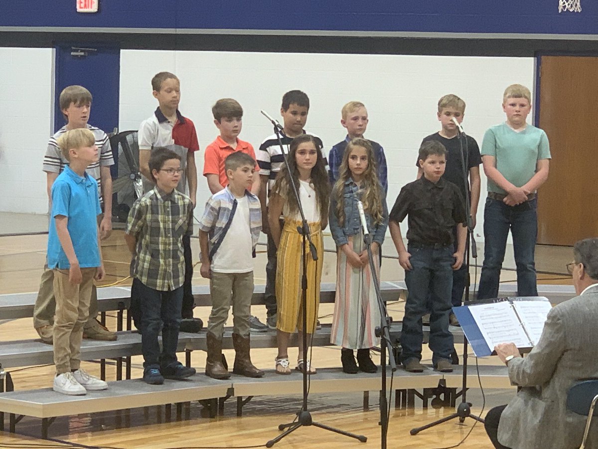 Grinnell 3rd and 4th Choir perform “Happiness”