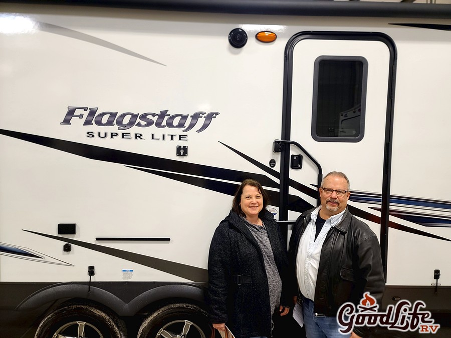 goodliferv's tweet photo. Brenda and Scott are all smiles with their new Flagstaff! Thank for choosing us guys, Camp Happy! https://t.co/HeFyuy4BlR https://t.co/F9ESm83zaO