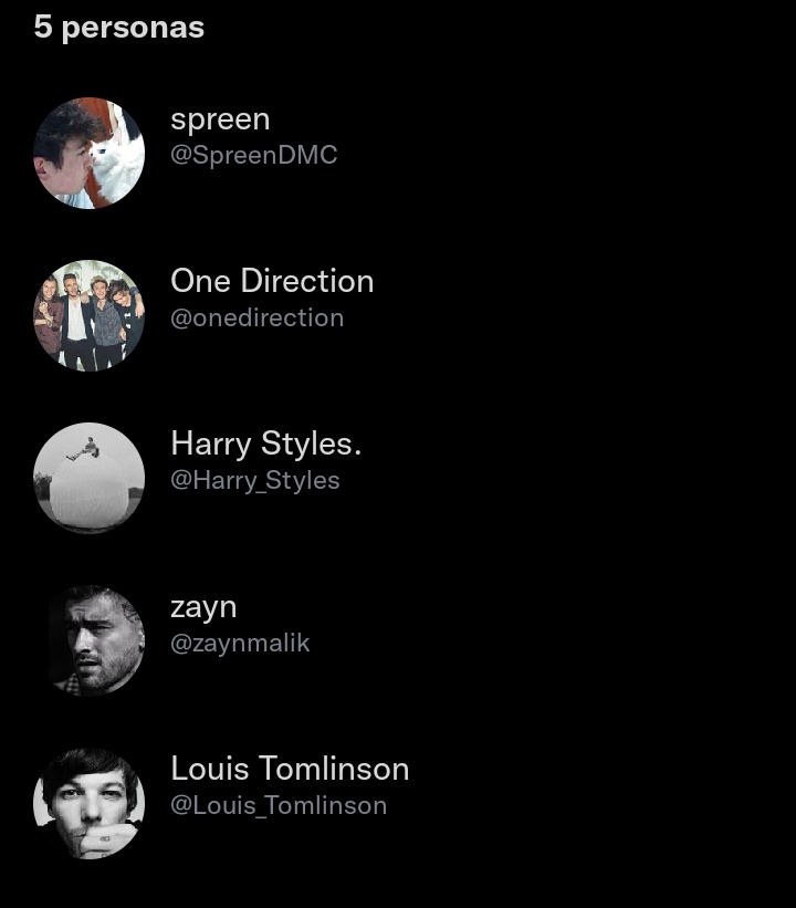 HCRZ91's tweet photo. si tu esperas q tu ex te escriba, yo espero que one direction aparezca https://t.co/EYJul7Rab7