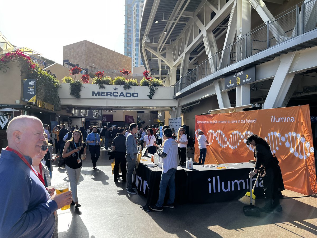 mohumanorg's tweet photo. We’re getting going at #petcopark! mohuman and @drnishal are alongside 100’s of game-changing innovators at #FIVETENTHIRTY and @CONNECTinSD! We’re sharing with funders and partners our vision for the future… where everyone is empowered to participate in our digital world. https://t.co/12J3oGUSZX