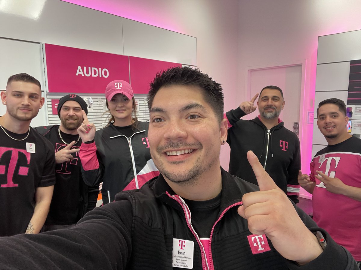 Edin (Eddie) Demirov (@edindemirov1) on Twitter photo Really proud of the Old Orchard team! #1 rank in the #ILNorth/Wisconsin Market for March & 90% to our audit! Huge! People that made it possible <a href="/Crespo2J/">Fanboy 05โ</a> AGarzon, GSimone, RemaA, BrettS, CarmenZ, EddieM!, <a href="/DaniA23X/">Dani</a>! Let's go! <a href="/AngelGomez143/">Angel Gomez</a> @DodenLaura @jennyabonce <a href="/domjrcoleman/">Dom Coleman</a> Really proud of the Old Orchard team! #1 rank in the #ILNorth/Wisconsin Market for March & 90% to our audit! Huge! People that made it possible <a href="/Crespo2J/">Fanboy 05โ</a> AGarzon, GSimone, RemaA, BrettS, CarmenZ, EddieM!, <a href="/DaniA23X/">Dani</a>! Let's go! <a href="/AngelGomez143/">Angel Gomez</a> @DodenLaura @jennyabonce <a href="/domjrcoleman/">Dom Coleman</a>