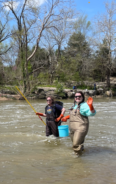 mtsu_biology's tweet photo. Congratulations to @duhh_laney4 for passing comprehensive exams! @fountainscholar #mtsusciences #ArbourLab https://t.co/EDZKobvgwb