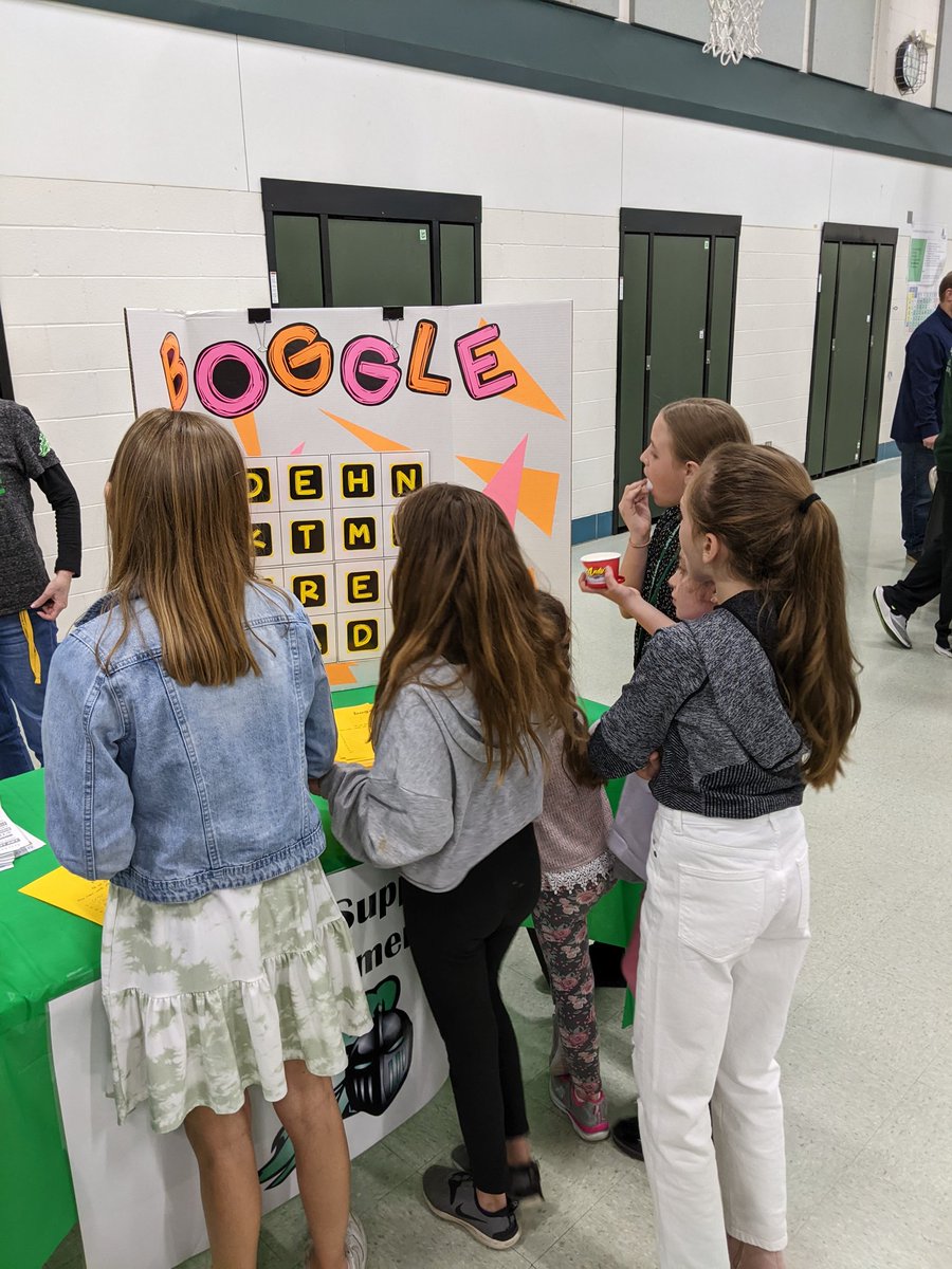 jenniferokarma's tweet photo. It's mind "boggling" that our future Lancers will be joining us before we know it! 💚 #boggle #wordlefansunite #RiseAbove #incoming6thgraders @LJHSLancers https://t.co/4W088IJqGu