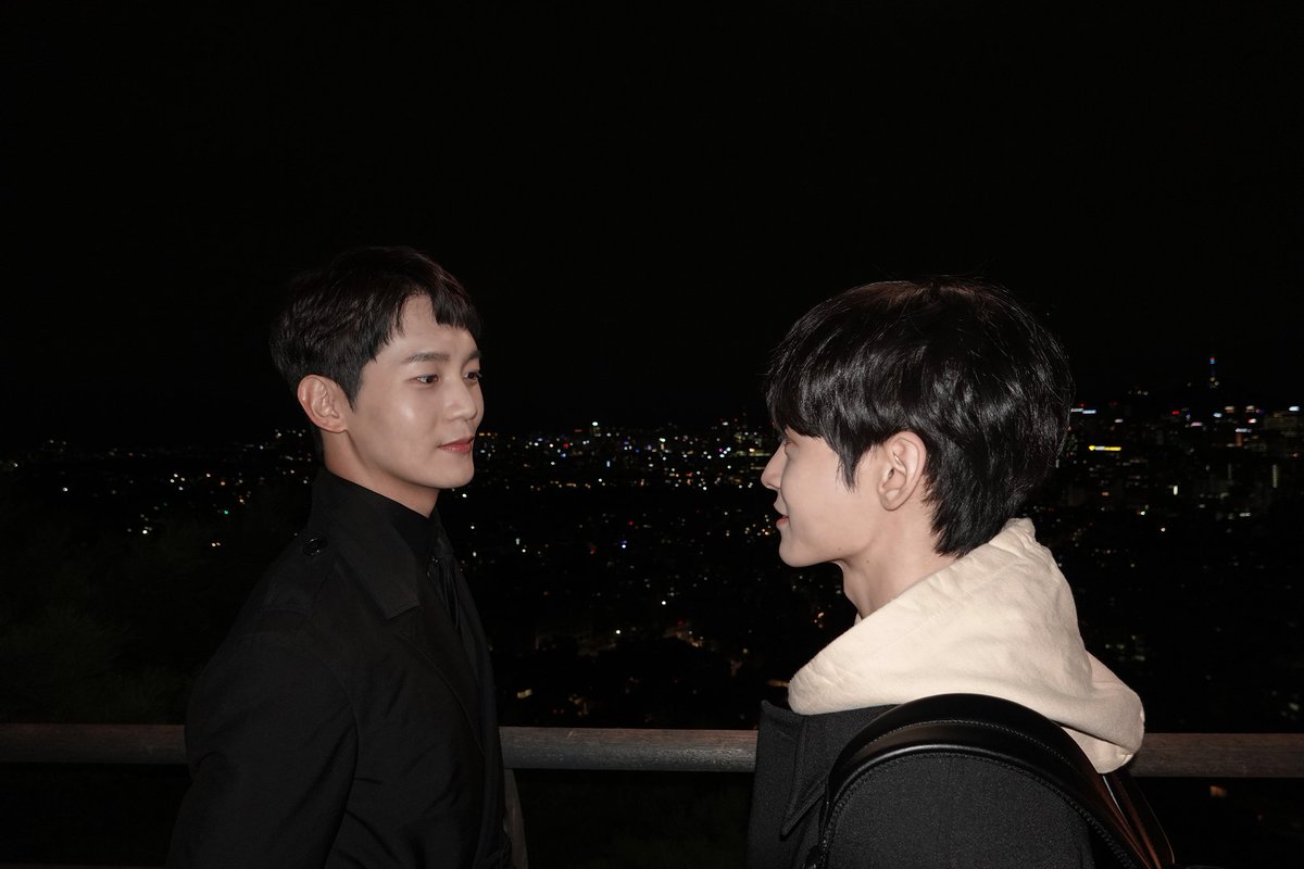 Aplay_as's tweet photo. 오늘은 첫세데이💓

옆모습도 완벽한 진건&amp;전창하 배우 사진 보고
코멘터리 영상 보러가기🤙

불금 첫세와 함께하면서 행복하게 보내세요!

#첫사랑만세번째 #첫세 #first_love_again
#연석 #정하연 #진건 #전창하 #에이플레이 #아센디오 https://t.co/Hu6FrSUx3j