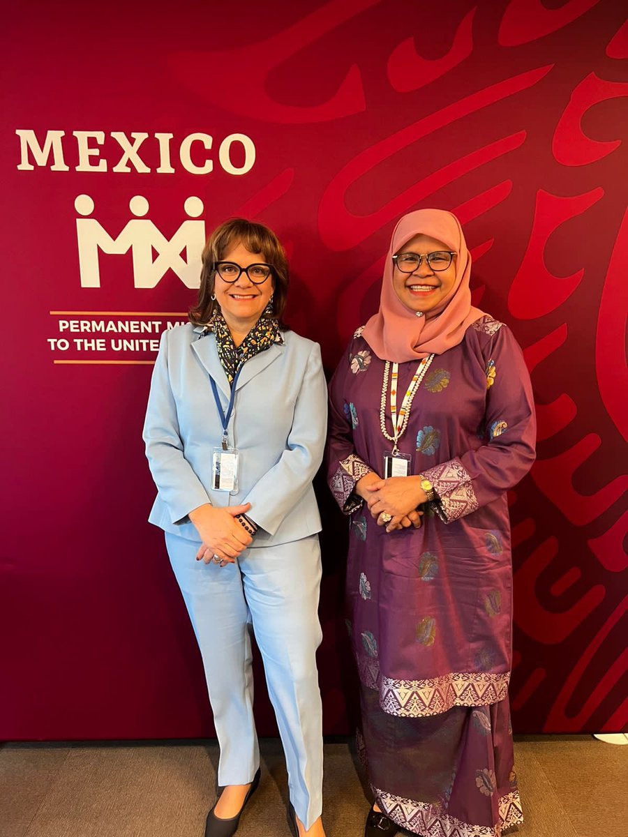 PhDHIZ's tweet photo. Una agenda impecable la que 🇲🇽ejecutó en @UN en el #HLM con el liderazgo de @marthadelgado en conjunto con @RodolfoO_DGVOSC queda plasmado que las #Ciudades se pueden #interconectar donde la #NAU sea la herramienta para impulsar un desarrollo sostenible y de bienestar absoluto. https://t.co/851hd77scc