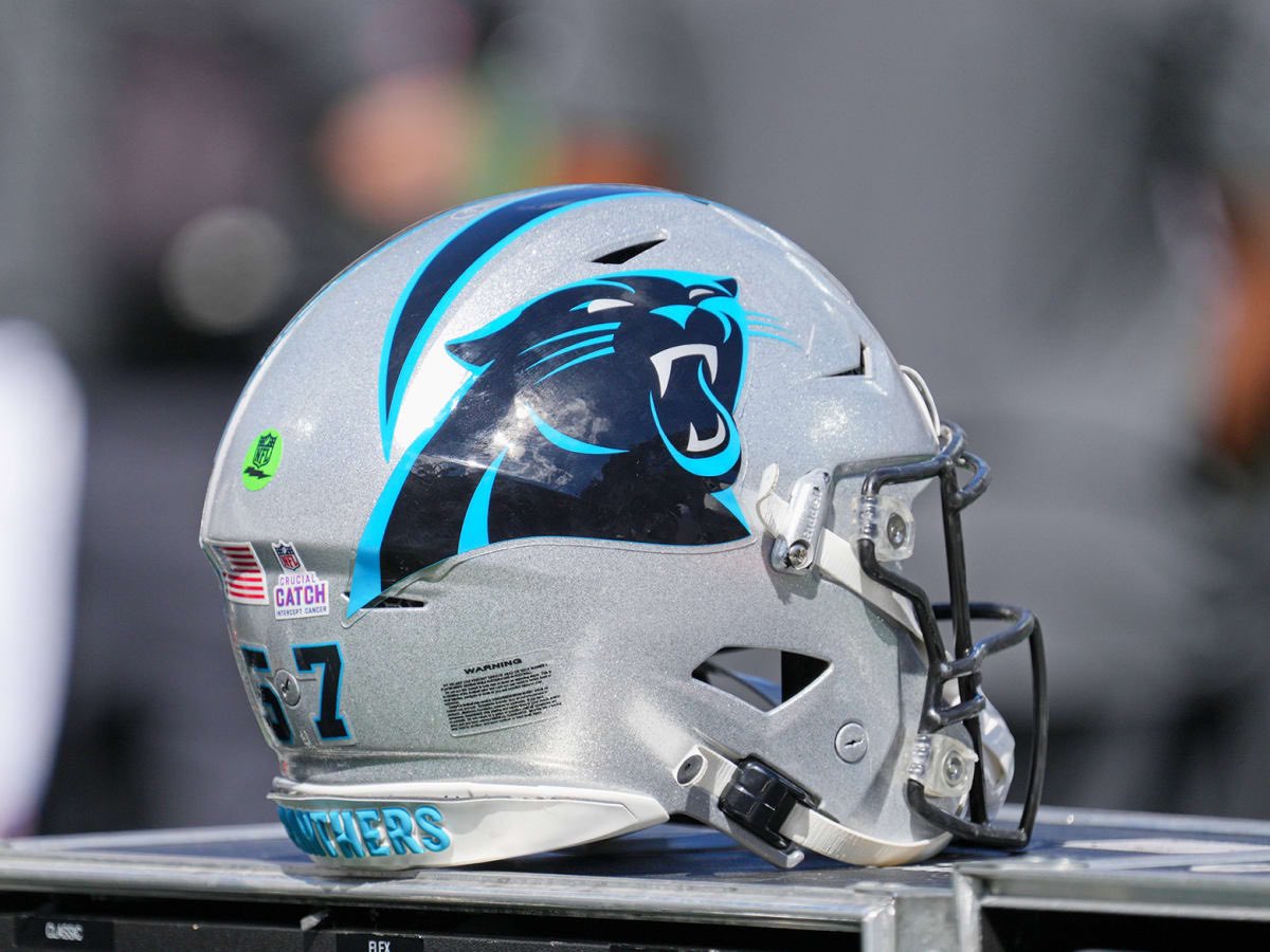 ChargersPDS's tweet photo. @BigIck79 Come on back home! PD Community could not be more excited for you and your family! @Panthers great pick! #IckeyNFLdraft #pdschargers https://t.co/LsHiHojKu0