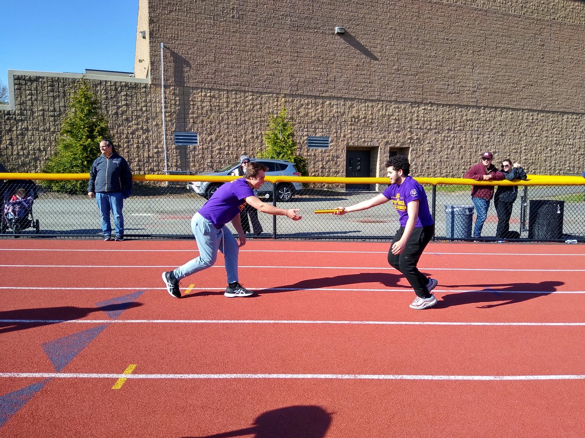Congrats to PTHS team Unified at winning second place medals in the 4x400 relay at the Morristown unified track meet today! Excellent teamwork, and a big shout-out to our seniors! <a href="/AthleticsPTHS/">PTHS Athletics</a> <a href="/pthsnation/">Pequannock Township High School</a> @RichHayzler <a href="/panthertownNJ/">Pequannock Schools</a>