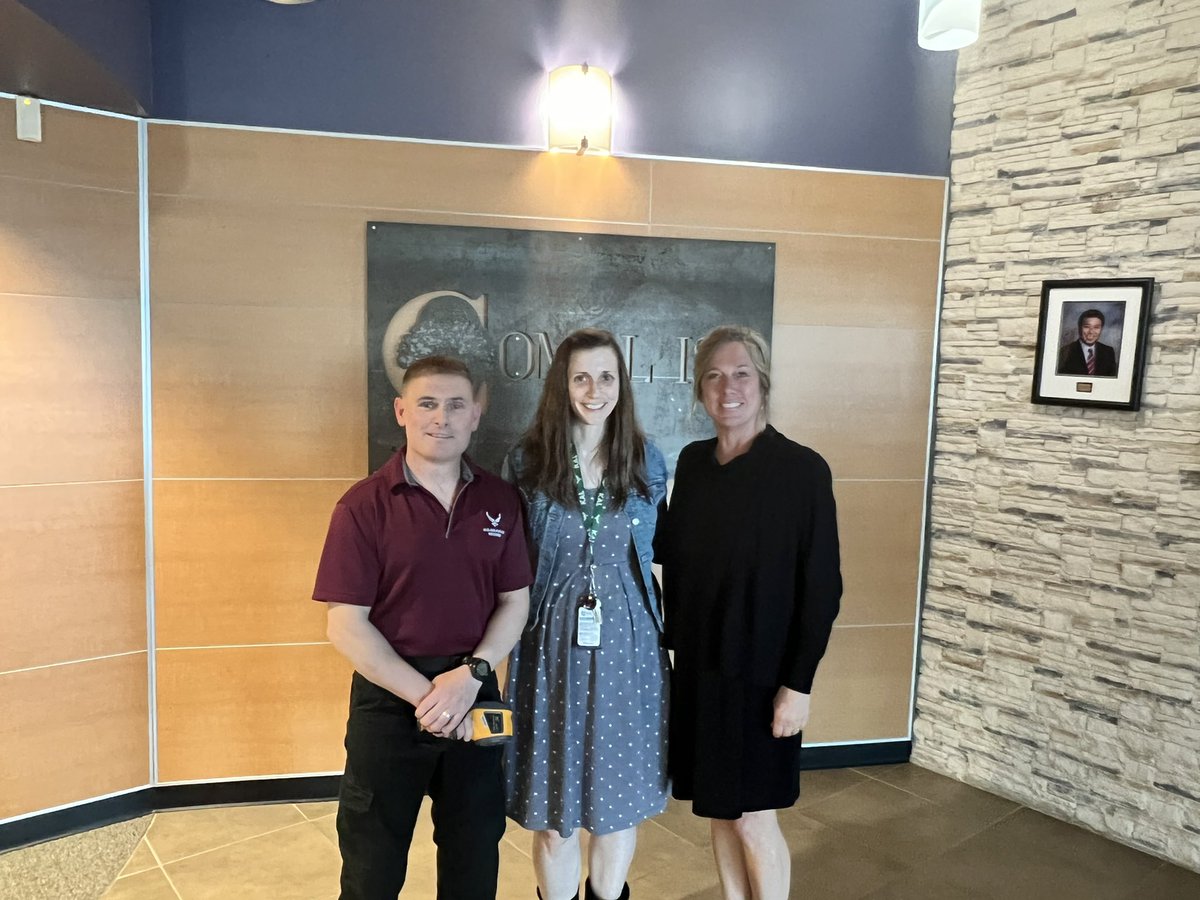 Amber Davisson tweet media