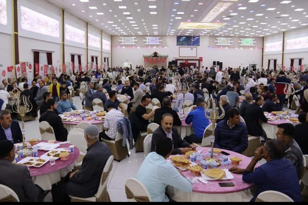 "MHP diyorum Diyarbakır "diyorum ve sustum...
" Fotoğraflar konuşur."
<a href="/E_SemihYalcin/">E. Semih Yalçın</a> <a href="/dbdevletbahceli/">Devlet Bahçeli</a> @arzuerdemDB <a href="/necmiyildirim06/">Necmi Yıldırım</a>