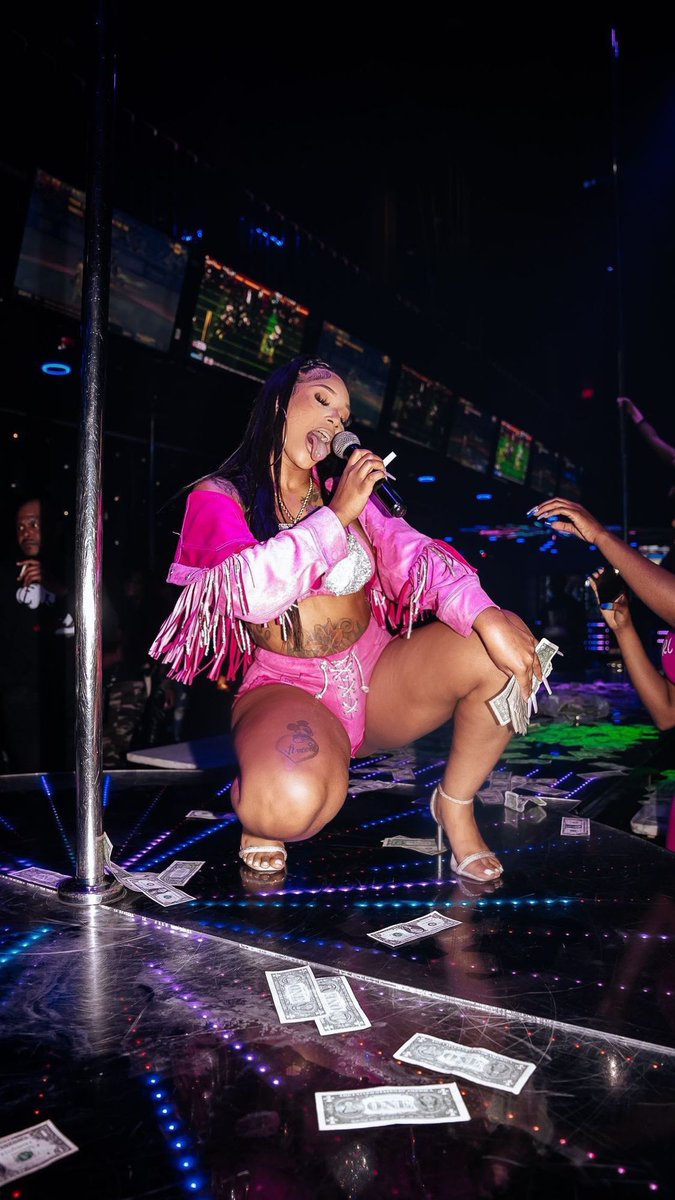 prettybrayah's tweet image. I was lit before they caught on 💔 
#prettygang #bookedandblessed