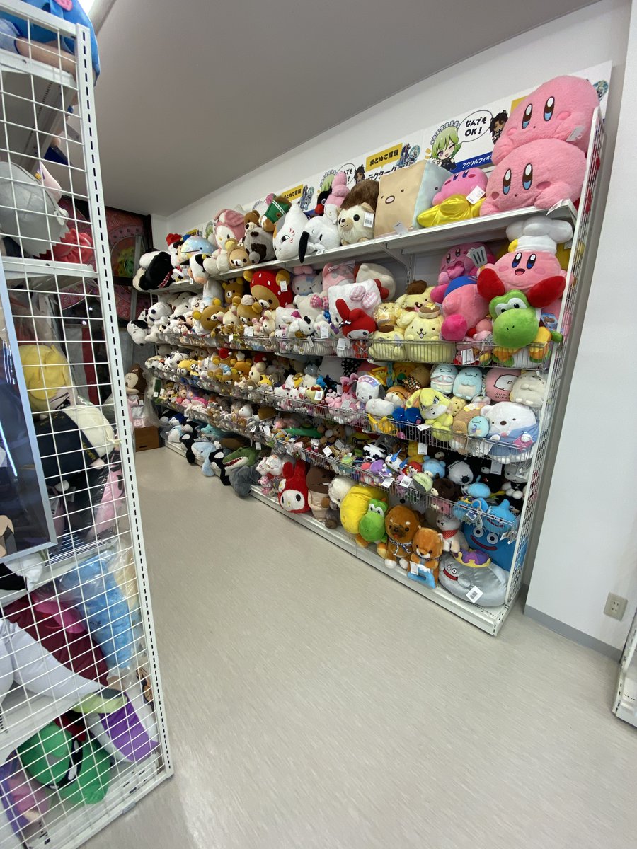 miki_ukinojyo's tweet photo. 今オープン！
雨だけどきてね！

#リサイクルショップ三喜浮之城店 #リサイクルショップ　#リサイクルショップ三喜 #キャラクターグッズ #エアガン #フィギュア #ガンプラ #オーディオ機器 https://t.co/laJV6d8crJ