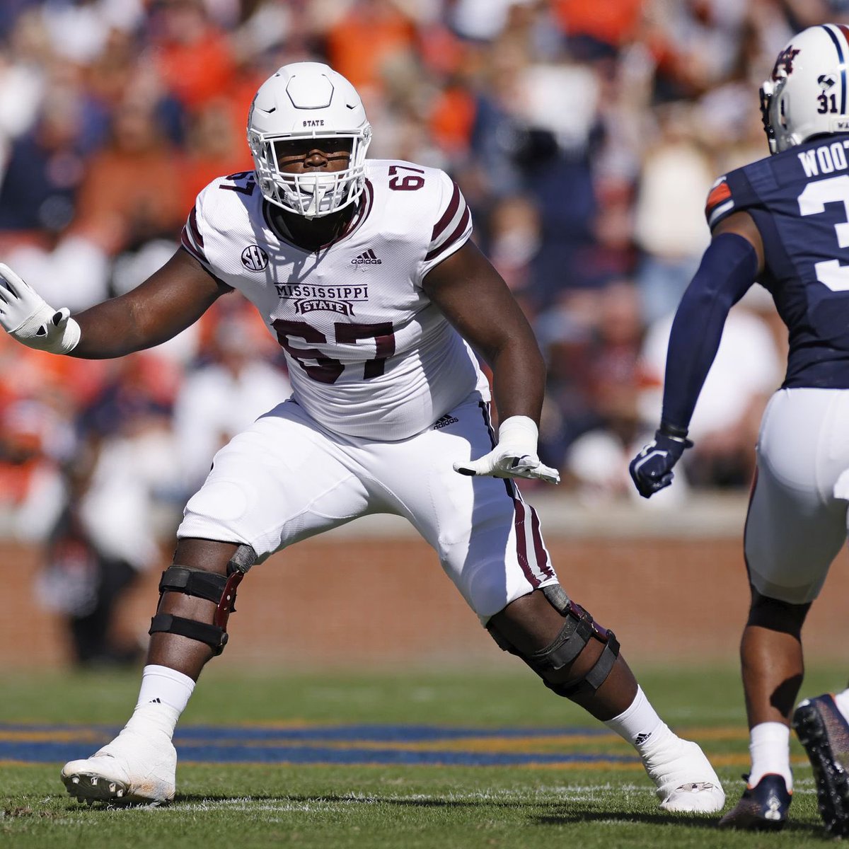 BellyUpFootball's tweet photo. 🚨🚨9TH PICK IS IN: The #Seattle @Seahawks have drafted OT #TylerCross. LIVE COVERAGE HERE: https://t.co/SQkRSAdk6w #NFLDraft https://t.co/7C4c45yyiy