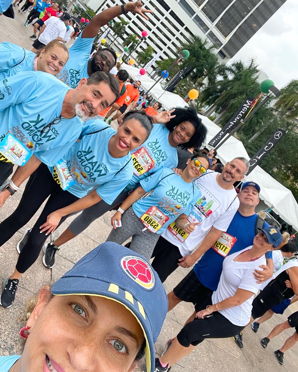 EN_Elena's tweet photo. If you call one wolf, you invite the pack #jsdwolfpack #mdjsd #miamidadewellness #mercedesbenzcorporaterun @mdjsd https://t.co/KS0uTFgq9S