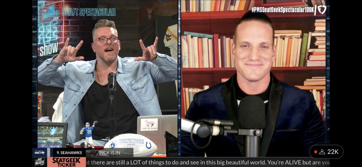 ImPureRoyalty's tweet photo. #PMSSeatGeekSpectacular100k although I can’t stand the Steelers Tone Diggs is looking mighty sharp with that Steelers chain! @PatMcAfeeShow https://t.co/yILAF7mvr3