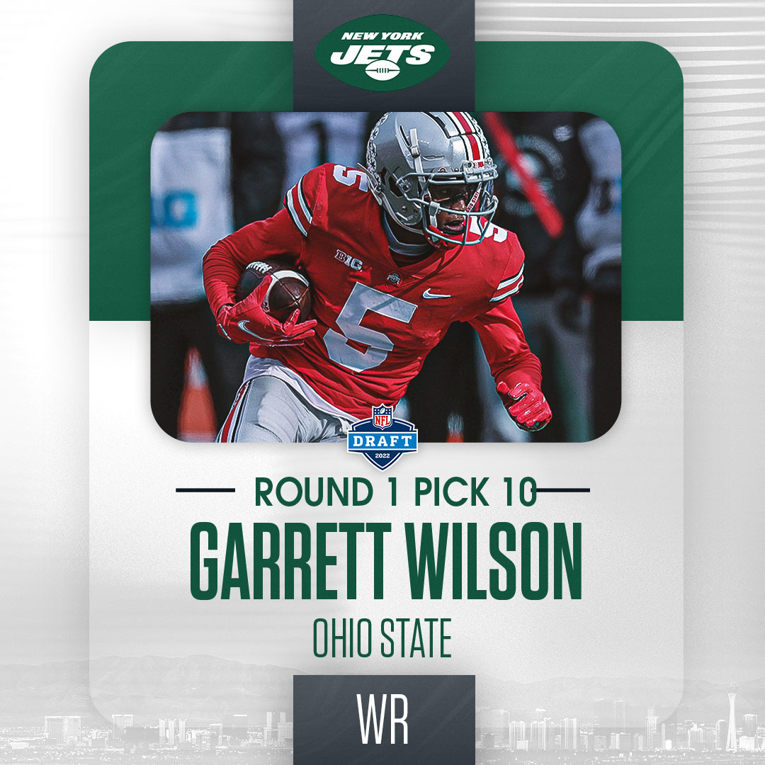 SNFonNBC's tweet photo. The newest WR in New York! 🙌

The @nyjets select Garrett Wilson with the tenth pick in the 2022 #NFLDraft. 

#NFL https://t.co/CxzJP5FLiw