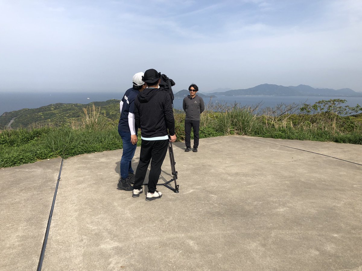 Dsukefreespirit's tweet photo. 前回に引き続き福岡県での撮影。
今回も撮影に同行させて頂きました。
いつもの事ながら案内している私が先に釣っちゃうと言う…
放送をお楽しみに‼︎

61春の尺アジ攻略 https://t.co/SKrXzhzwnA #Azing Lab.2nd https://t.co/HSfZVv7PAV