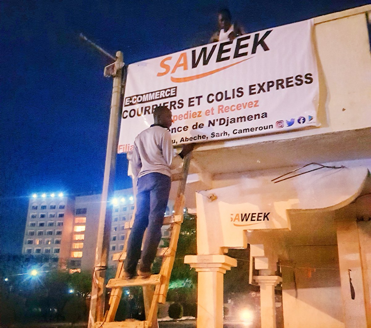 SAWEEK7's tweet photo. Agence de #ndjamena
Courriers et colis express 
EXPÉDIEZ et Recevez 
#saweek https://t.co/r7AwH79qkR