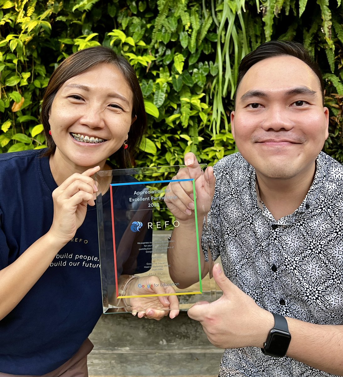 Steven_Sutantro's tweet photo. 🎉Terima kasih untuk semua pihak yang sudah mendukung @refoindonesia menerima penghargaan “Appreciation for Excellent Partnership 2022” dari  @GoogleForEdu Asia Pasifik! 🎉

Penghargaan ini kami dedikasikan untuk semuanya yang sudah berkolaborasi sama REFO! #GoogleEDU #GoogleET https://t.co/Hl8vxCNGgg