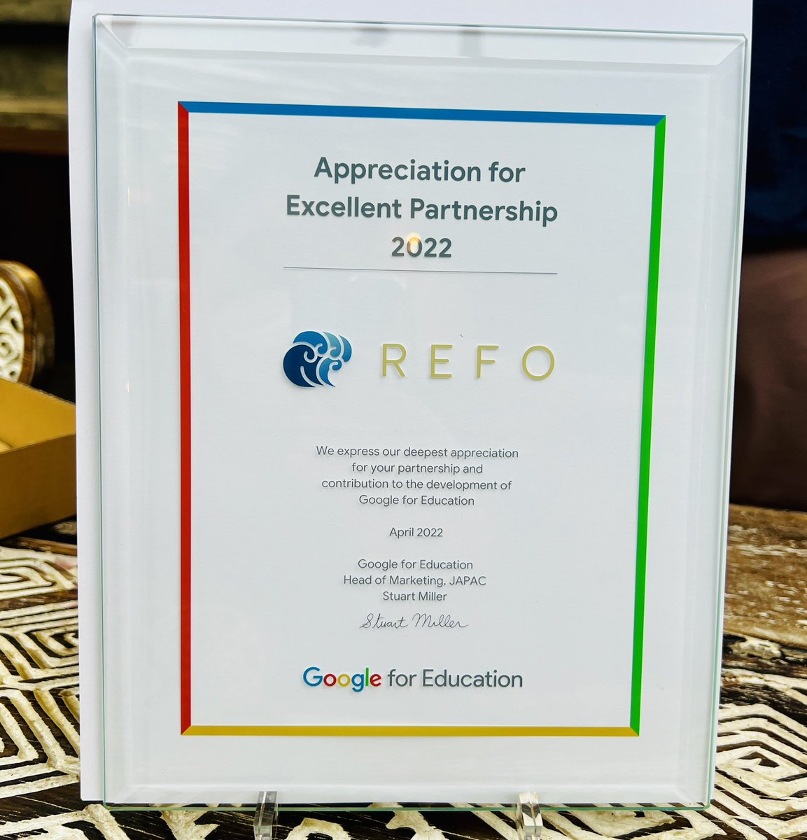 Steven_Sutantro's tweet photo. 🎉Terima kasih untuk semua pihak yang sudah mendukung @refoindonesia menerima penghargaan “Appreciation for Excellent Partnership 2022” dari  @GoogleForEdu Asia Pasifik! 🎉

Penghargaan ini kami dedikasikan untuk semuanya yang sudah berkolaborasi sama REFO! #GoogleEDU #GoogleET https://t.co/Hl8vxCNGgg