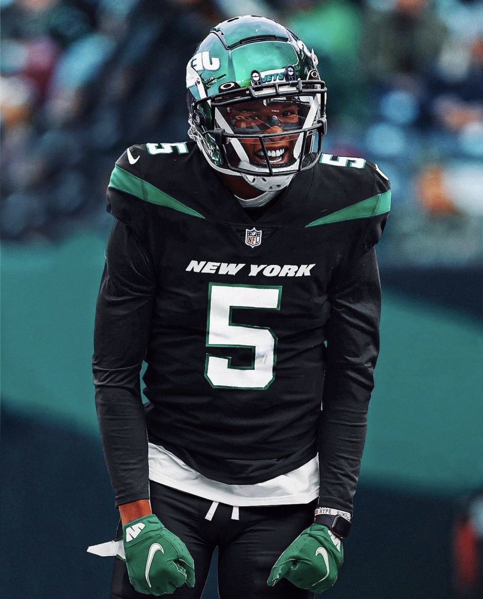 LTHSCavFootball's tweet photo. Who else is getting a NY Jets jersey? https://t.co/NypQKOCZRu