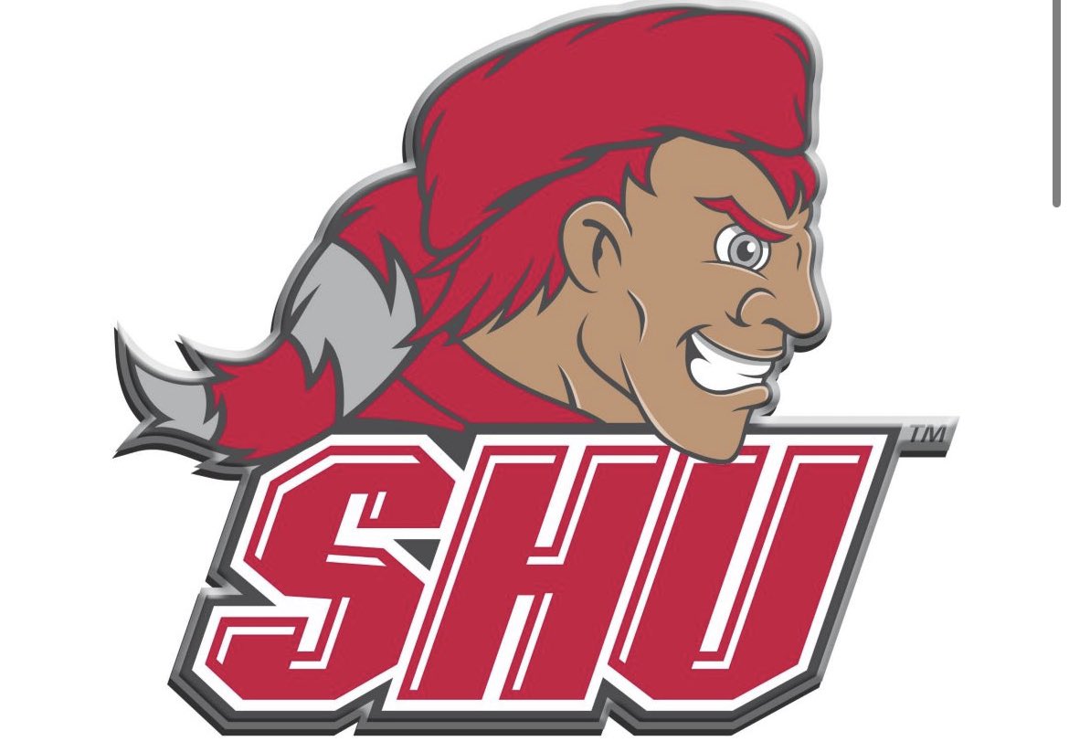 Jayrod3434's tweet photo. Blessed to receive an offer from Sacred Heart University! @SHU__Football @CoachNapoleon @coach_barboza @HCHawksFootball  @HudsonCathFB https://t.co/BLVSShUDoO