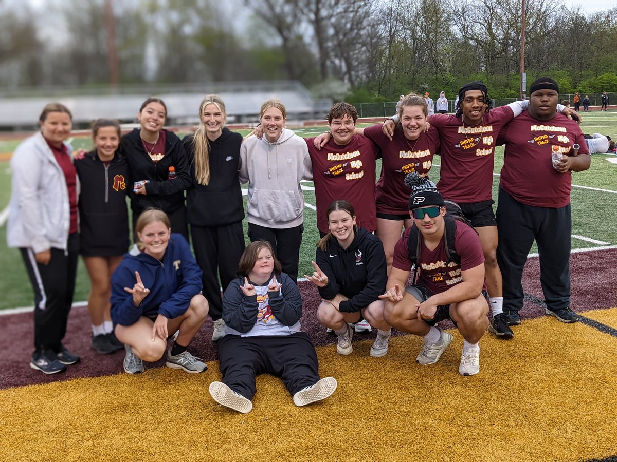 McCutcheonUnif1's tweet photo. Today was a good day! We recognized our seniors, got third place, and had a heck of a time! #icanandiwill #mavlikeyoumeanit #respecttheability https://t.co/tx9nm236Mq