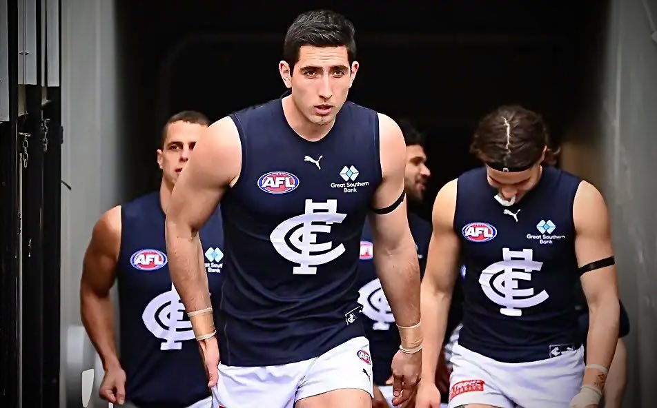StoneHamish's tweet photo. Stop & appreciate this man for a minute...
While his Key Defender teammates keep breaking down or refuse vaccinations, this man, without one word of complaint, leads by example.
A pure footballer. The @CarltonFC are lucky to have him. #BornLeader
#AppreciationPost #Weitering https://t.co/A7f3OumVl1