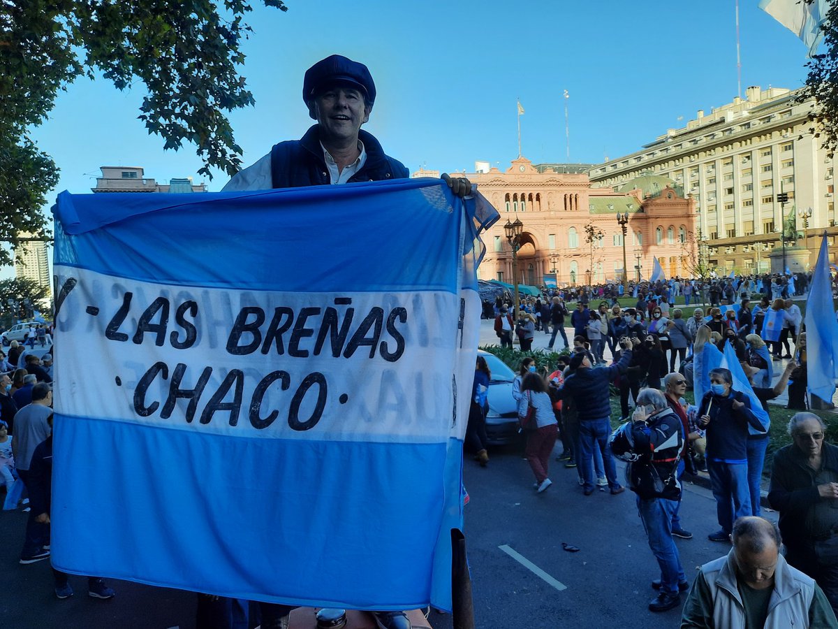SCHAHOVSKOY's tweet photo. @bertellof @LANACION #AlliEstuvimos 
#LasBreñasPresente 💪💪🇦🇷🇦🇷🇦🇷
#ChacoPresente https://t.co/ZU8kVYT9Ke