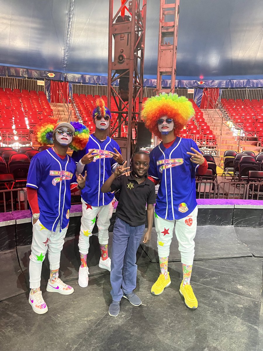 globalimpactatl's tweet photo. In partnership with Dr. Lucille O’Neal, GICM chartered a bus &amp; took some students, from Smith Barnes ES, to the Universoul Circus last night.  A great time was had by all!

#just1share #just1visit #followme2Dabridge #ilovemygicm #wegettoserve #reset22 #partnerineducation https://t.co/JKZpMOMNKL