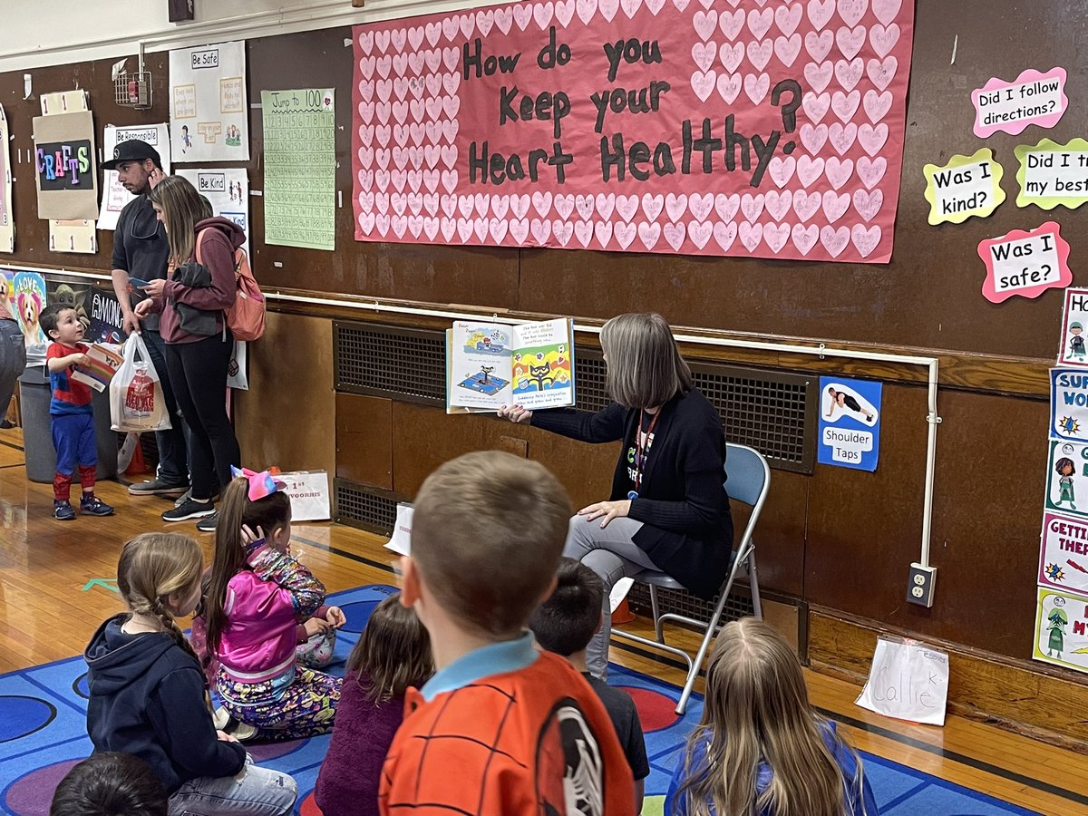 We had such a great turn out for our book fair!!! 📚📖 A huge shoutout to our parent volunteers!! Thank you for always supporting us! 💜<a href="/ValleyPTA/">Pleasant Valley PTA</a>