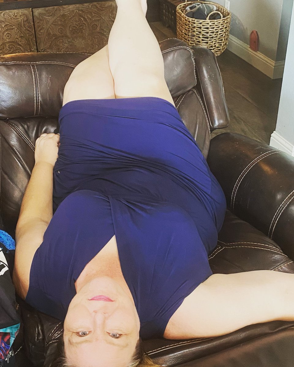 Legs_LikeMine's tweet photo. When you’re too tired to even do legs on the wall but you’ve had a DAY. #notposed #elevate #tired #upsidedown #lipedemafighter #fatigue #comfortable https://t.co/wMfdIwnpdW