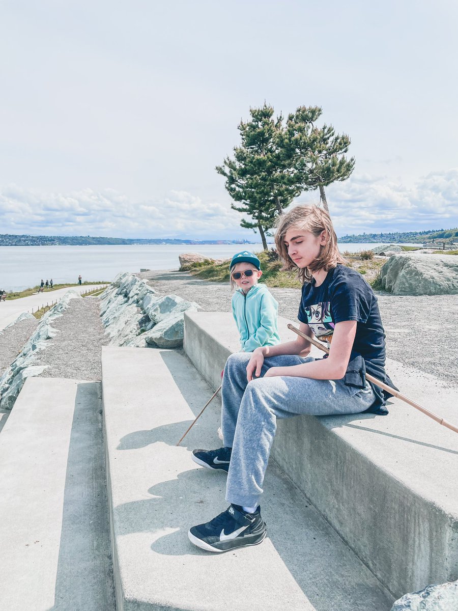 iquitcounting's tweet photo. Mental health day #playinghookey #parenting #pnw https://t.co/8dLDxG8Lt3