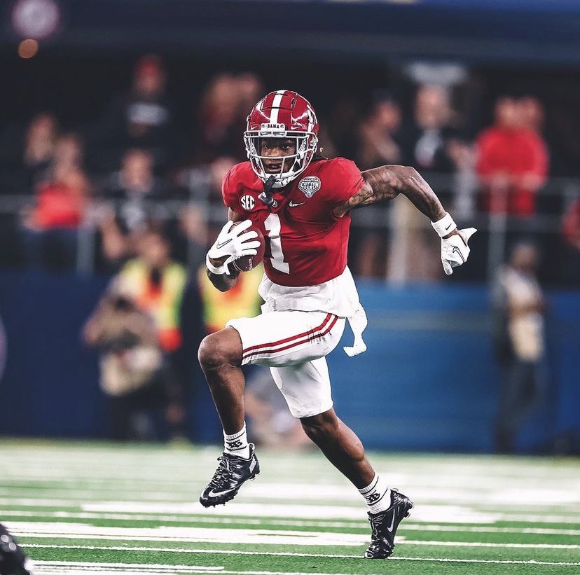 tonydombrowski's tweet photo. WELCOME TO DETROIT, JAMESON WILLIAMS 🔥 

#OnePride | #NFLDraft 

📸: @AlabamaFTBL https://t.co/GwyifxbycA