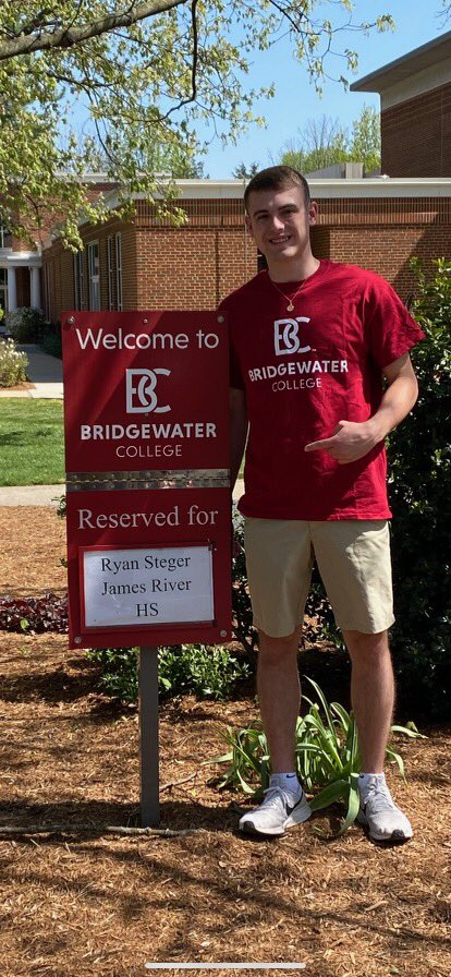 RyanSteger5's tweet photo. Had a great visit today @BridgewaterMBB and excited and thankful to leave with an offer! @CoachEnright @keithoddo 🦅‼️ https://t.co/jEEVXifsN6