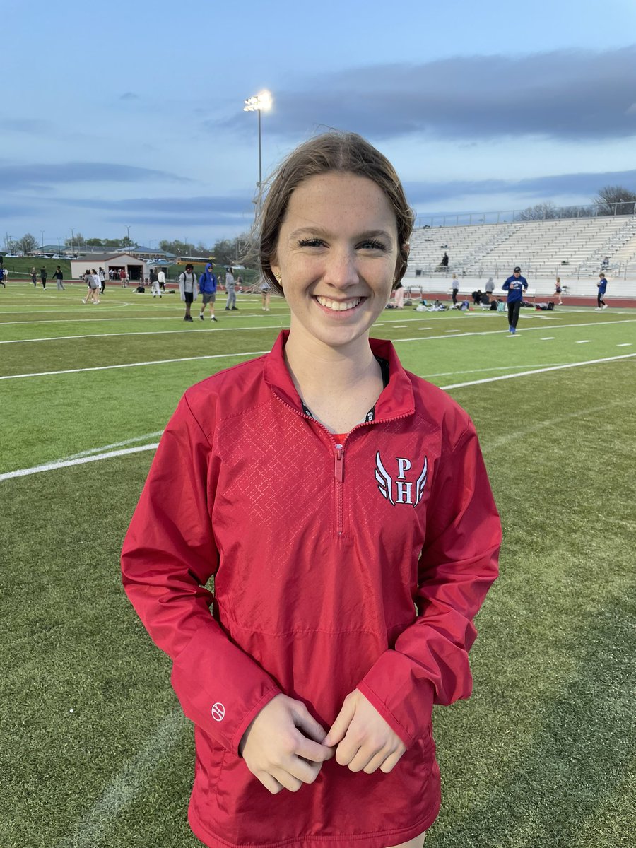 PHHSDistance's tweet photo. Super proud of @annahiggss with a big PR in the 800! @PH_Track @WeAreParkhill https://t.co/uUSv3v8MZT