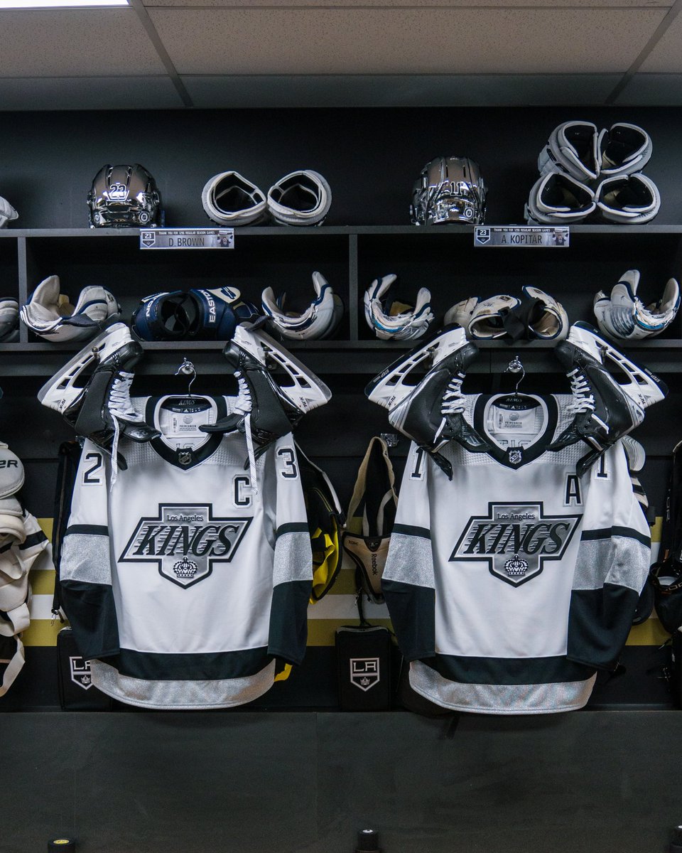 LAKings's tweet photo. Once a Captain, always a Captain. https://t.co/YyTuRKHyiv