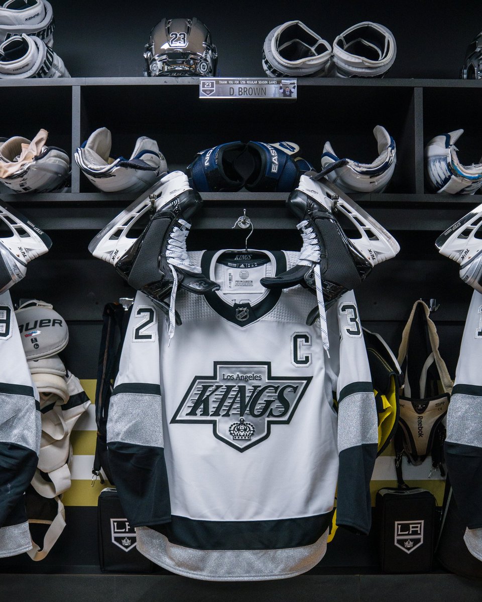 LAKings's tweet photo. Once a Captain, always a Captain. https://t.co/YyTuRKHyiv