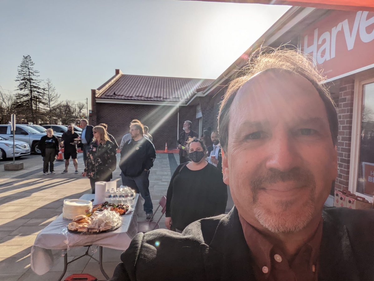 HarveyBischof's tweet photo. Great turnout for the official opening of my campaign office! Thanks to all who came out. We can feel the momentum building!
#LetsDoThis #BrantfordBrant!
@BrantNDP @OntarioNDP https://t.co/Kpa8oLyjKn