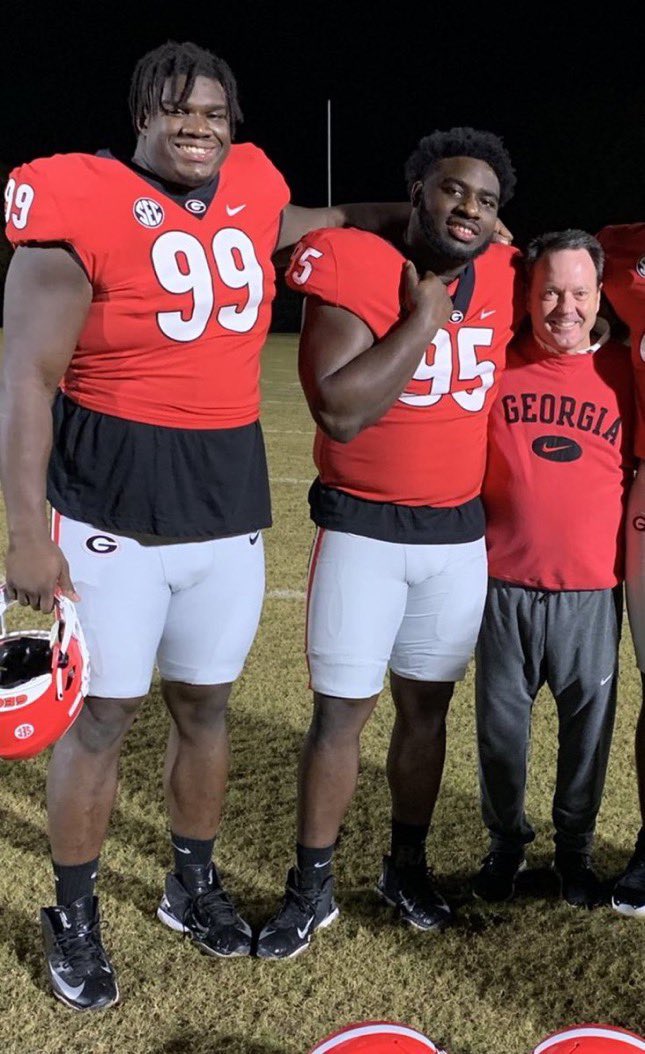 The guy next to Jordan Davis is 6’3, 315 pounds. 

GET THE CHEESESTEAKS READY <a href="/BarstoolPhilly/">Barstool Philly</a>