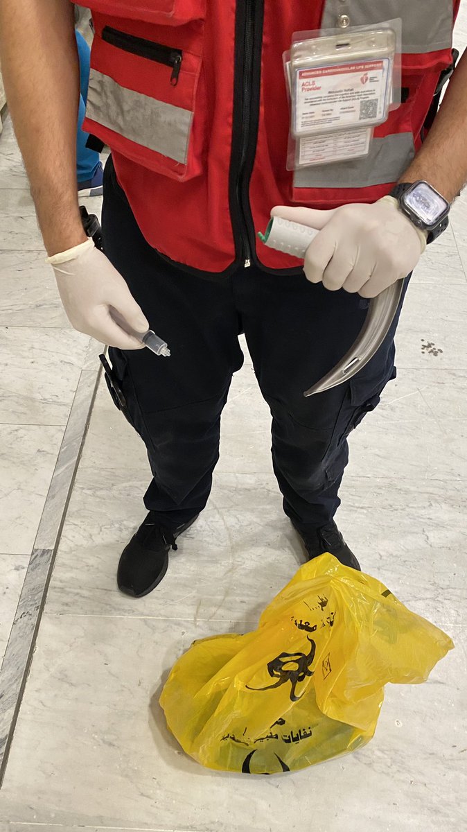 ٢٧ رمضان 🌙

عملية تنبيب رغامي ناجحة على مريض توقف قلبه وتنفسه في منتصف المسعى الدور الثاني🚑

بعد إعطاء المريض صقعة واحدة + ٣ جرعات ابنفرين ١:١٠٠٠٠ تم نقله لمستشفى طوارئ الحرم ليكمل ٣ صعقات + اميودارون وابنفرين ٧ جرعات. 

شكراً لجهود فريق التطوع مع فريق التدخل السريع ( متقدم ٢ )