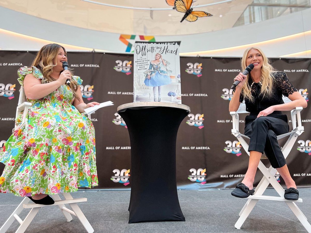 mallofamerica's tweet photo. We had such an incredible evening chatting with @stassi about her new book, raising a toddler + surviving rock bottom! Thanks to our amazing host, @falenkdwb! ๐โจ #OWMH https://t.co/Y33K8HH5lA