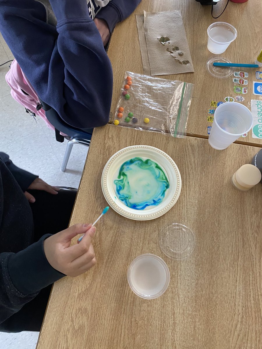 Science experiments are the best! Thank you ⁦<a href="/vickiemorgado1/">Vickie Morgado M.Ed (she/her)</a>⁩ and all the fellow ⁦EGELTS for such an amazing two weeks of incredible learning.