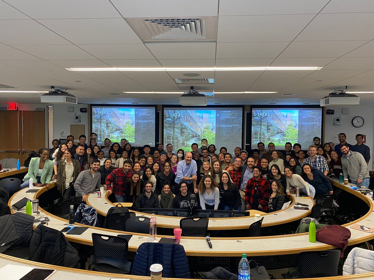 fedesturze's tweet photo. Finishing a wonderful semester at the MPAID program at @harvard @Kennedy_School. Best wishes to all the students! https://t.co/2NRLqRmudV