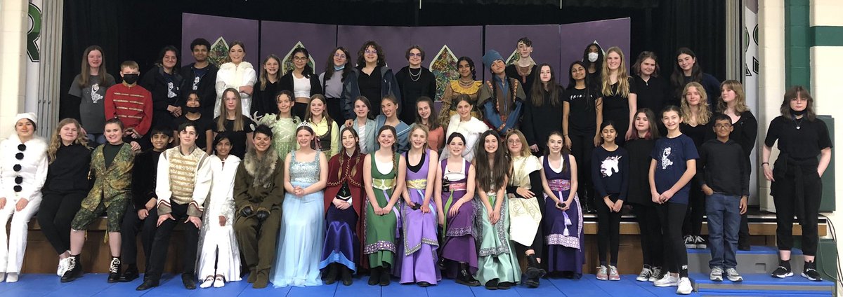 Congrats to the entire cast &amp; crew of Frozen Jr. on another fabulous performance tonight!! Way to go Warriors! #ilbsd13 #wfwarriors