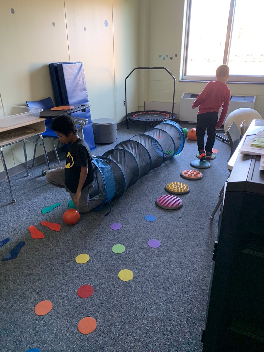 ChelseaOT17's tweet photo. OT obstacle course fun! @OwlWcsd https://t.co/3rC4CtFbXj
