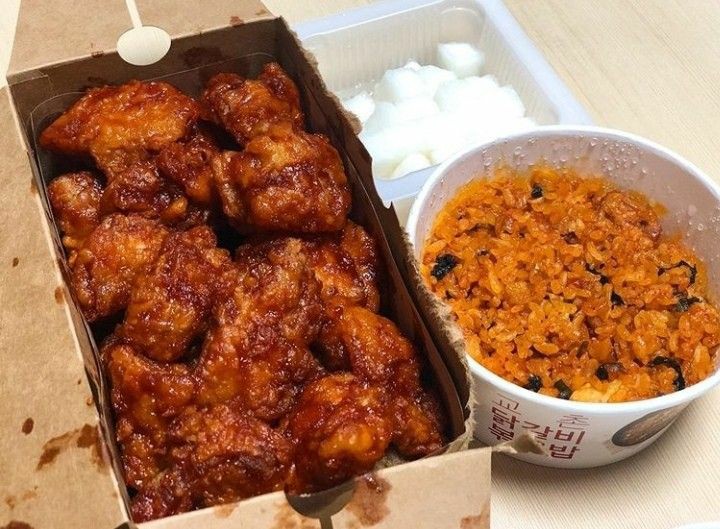 mkrlboro's tweet photo. @kylinci tgif !! jangan lupa bahagia dan juga sarapan biar enggak lemes untuk menjalani hari nya ! https://t.co/LdXmT9SndS