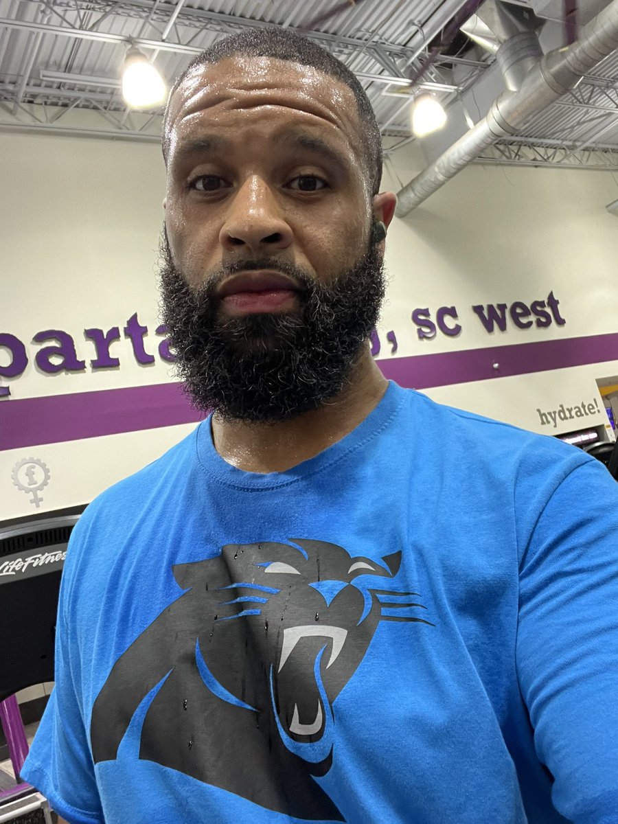 MrUpstate864's tweet photo. #ItsFunHere 🏃🏾‍♂️💪🏽🏋🏽‍♂️ #Panthers🏈 https://t.co/1M35H3ncyD