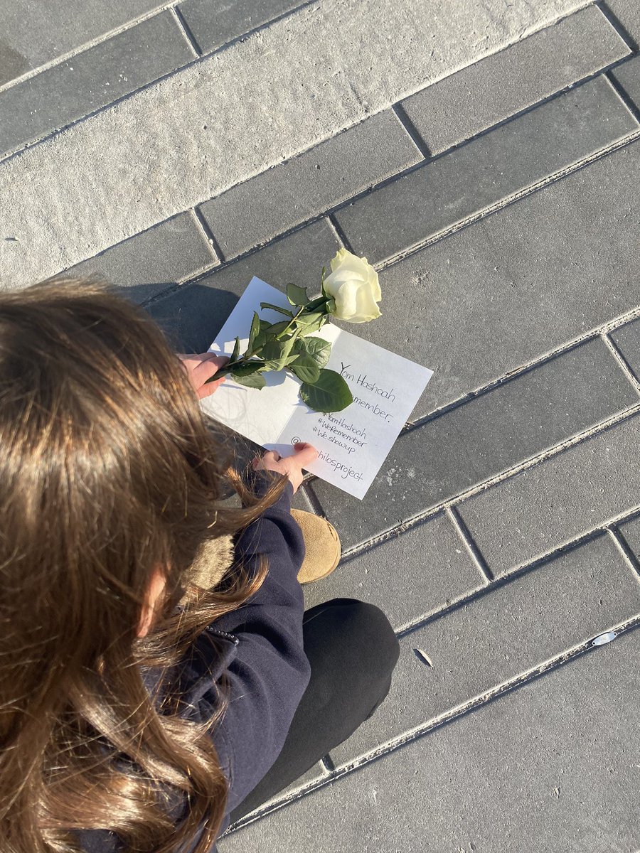 rachelbwillson's tweet photo. We were honoured to deliver roses to the Toronto Holocaust Museum on behalf of @philosproject in honour of #YomHashoah. I am teaching my daughter to remember, and commit to never again. #weremember #weshowup https://t.co/BJvTSFwn4T