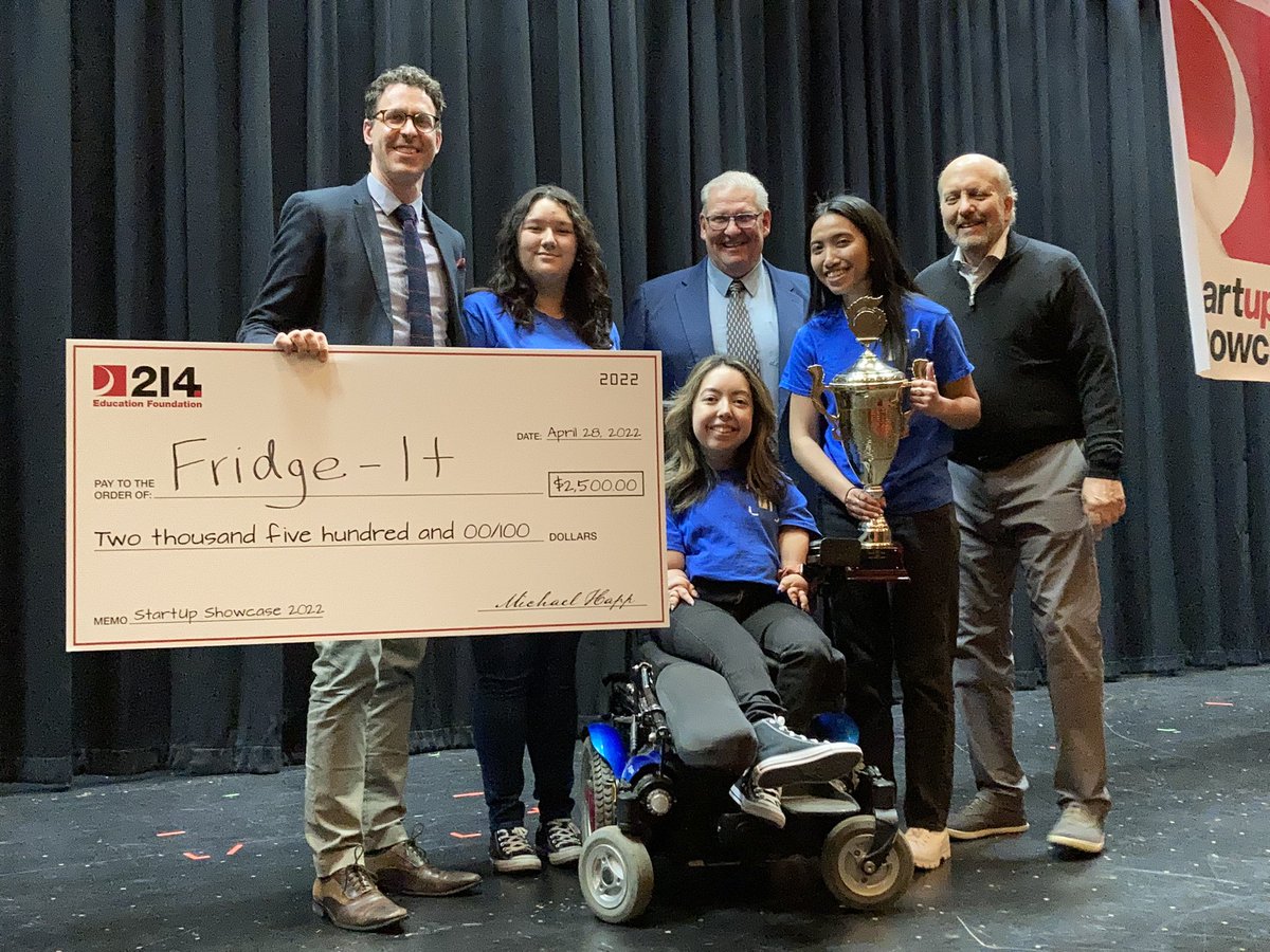 And the winner is…Team <a href="/ElkGrove_HS/">Elk Grove High Sch.</a> with the Fridge-It app! Congratulations to everyone for sharing your innovative ideas and to our guest judges for your feedback! #214Ready #District214 #incubatoredu