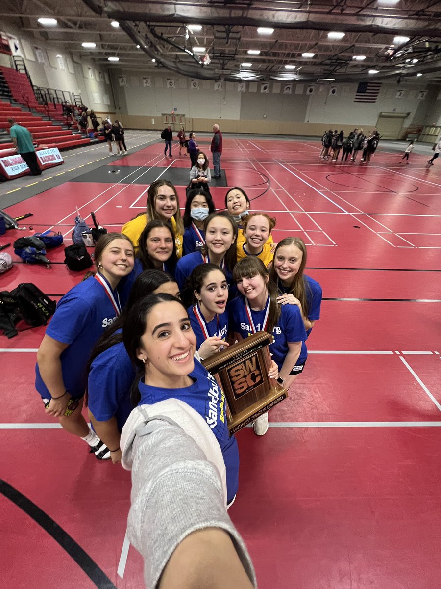 Varsity takes 1st place overall at Conference!! So proud of everyone on this team and all their accomplishments, it was an amazing season!🏸💙⭐️ <a href="/EaglesAthletics/">Sandburg Athletics</a> @CSEaglesHuels <a href="/KelleyFranta/">Kelley Franta</a> <a href="/NoraMN/">Nora Nerius</a> <a href="/MrsSchiele230/">Mrs. Schiele (Bennett)</a>